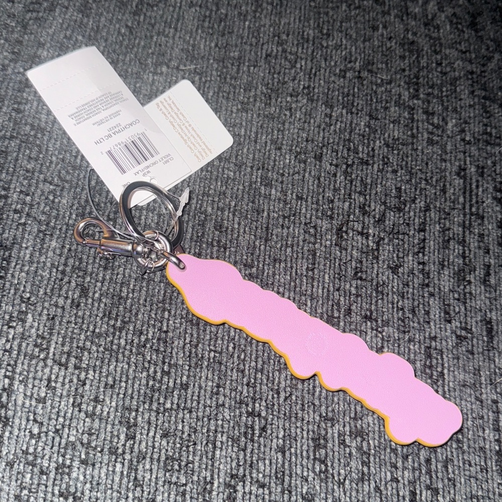 Coach Coachtopia Logo Bag Charm in Violet Orchid/Flax Coachtopia Leather NWT - Picture 2 of 16